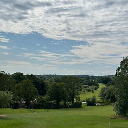 London Beach Country Hotel & Golf Club Тентерден Экстерьер фото