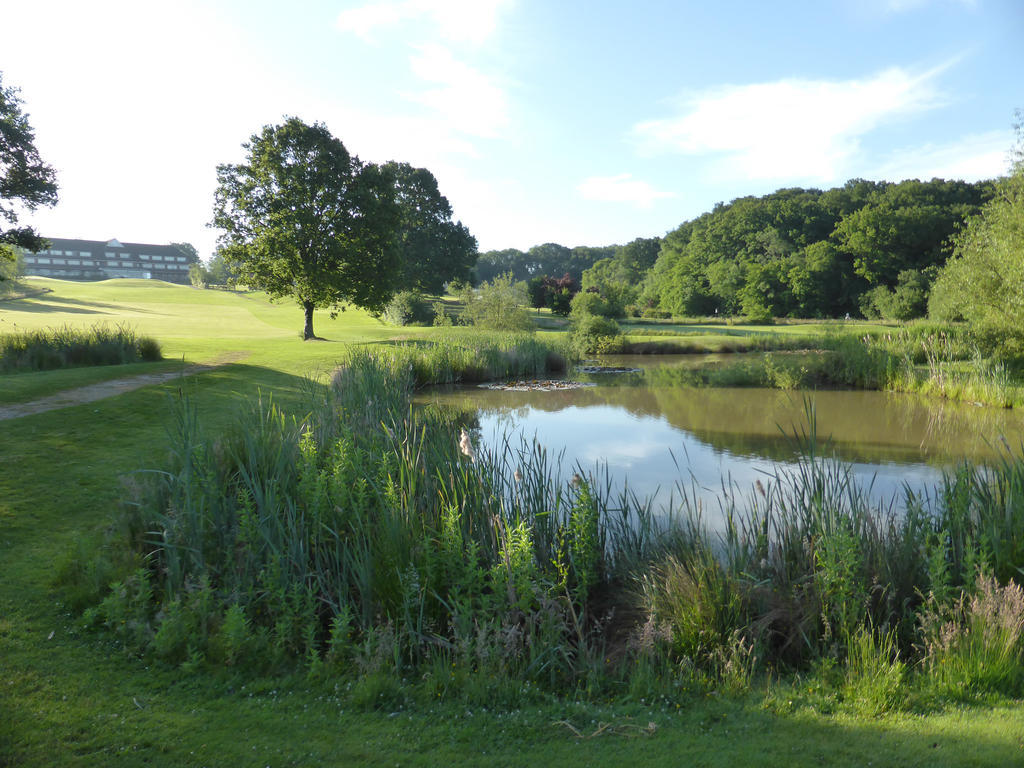 London Beach Country Hotel & Golf Club Тентерден Экстерьер фото